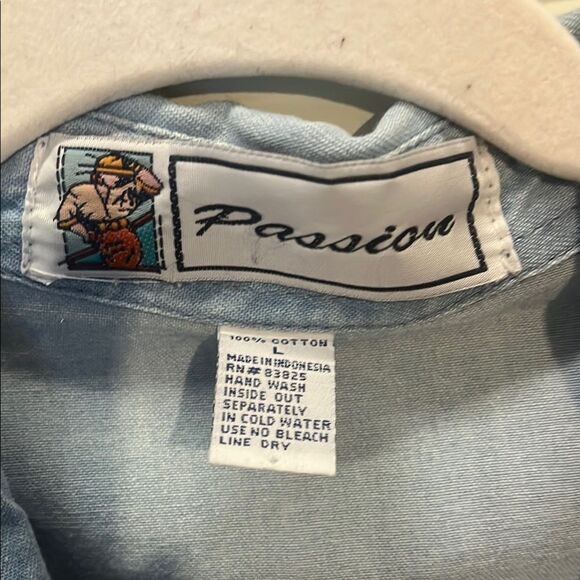 Passion  Denim Western Shirt with Embroidery - Picture 3 of 6